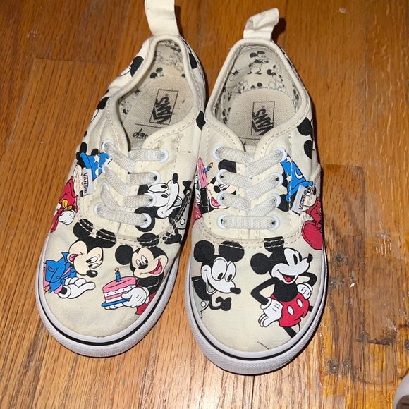 Rare birthday disney vans - Picture 1 of 3